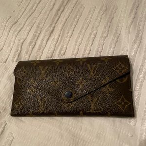 Louis Vuitton monogram blue wallet - vintage style